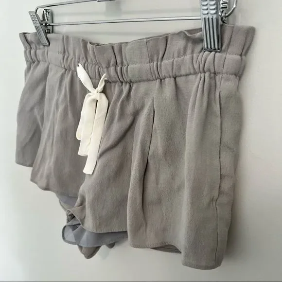 Aritzia Wilfred Montrouge Shorts Light Grey Pull On Paperbag Shorts - Picture 6 of 14